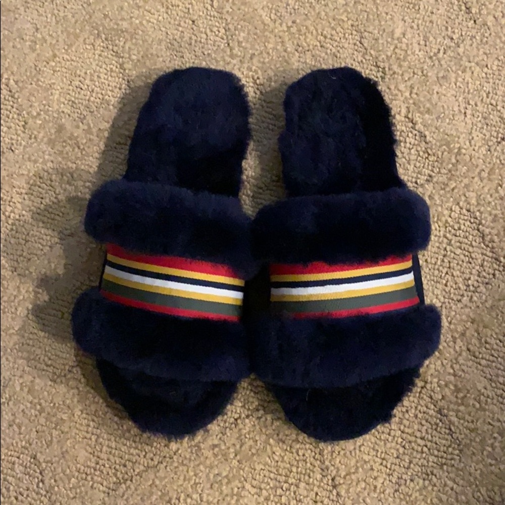 Free people fuzzy slippers